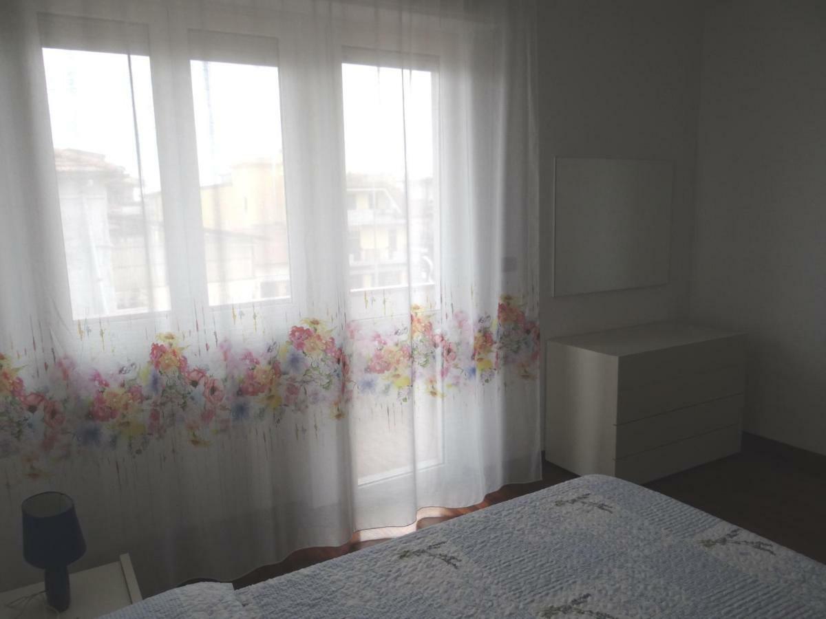 Grande Appartamento Al Mare Martinsicuro Exterior foto